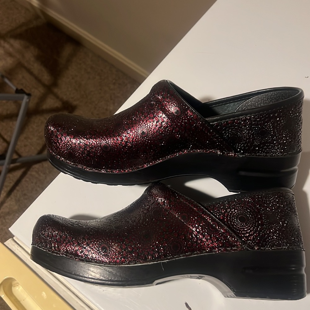 Dansko’s - Picture 4 of 4